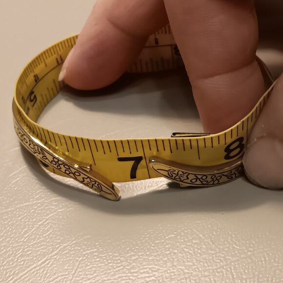 Khloe Collection NEW dainty necklace & stud earrings set with clamper bracelet - Picture 14 of 14